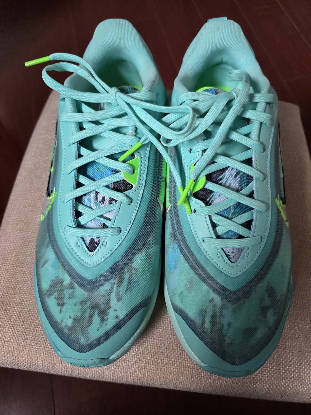 Nike basketball shoes Aja Wilson size 6.5Y pre-owned multicolor With Box